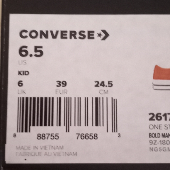 Converse - Picture 3 of 3